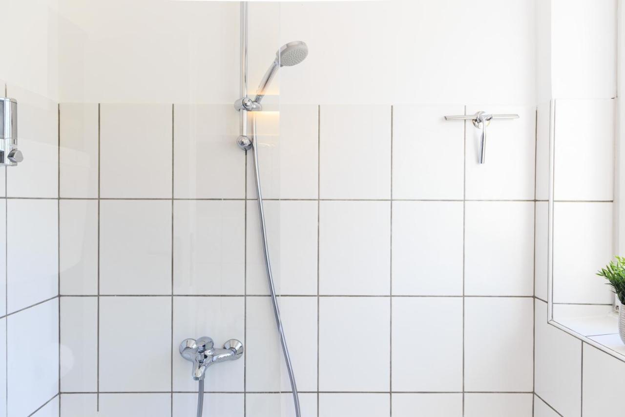 Auszeit Apartment Lakeside Mit Privatstrand FDH Екстериор снимка